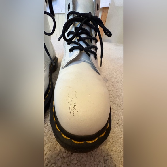 Dr Martens 8 hole white boots - Picture 6 of 6